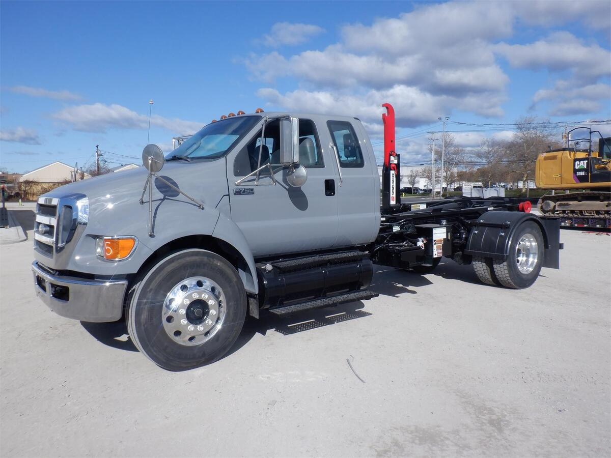 2015 FORD F750 Cassone Truck Sales