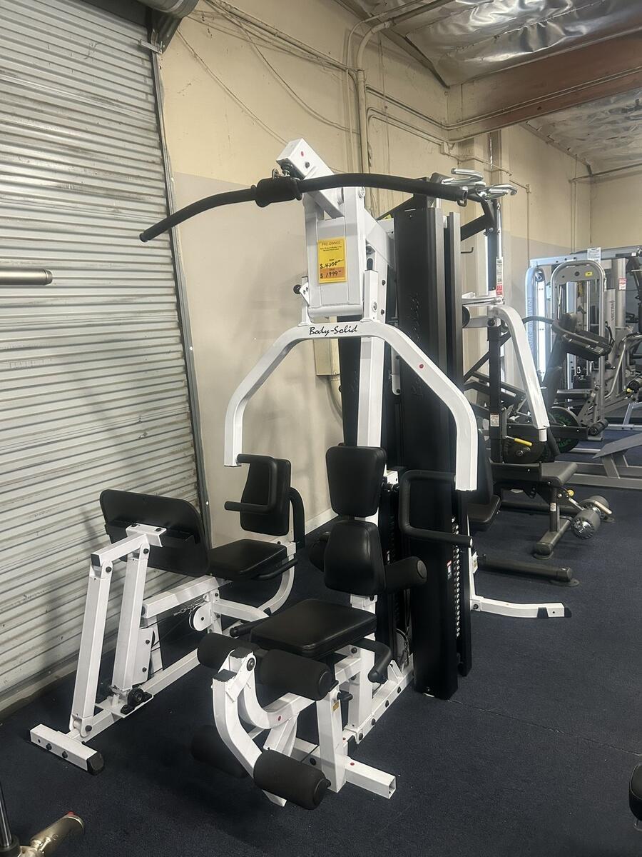 Gym Body Solid Exm 3000 Body Solid EXM3000 Multi Gym System Pre Owned